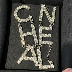 NWT CHANEL 2021 LETTER STRASS EARRINGS